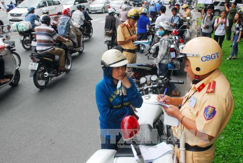 XỬ PHẠT “NGHIÊM” NHƯNG PHẢI “MINH”